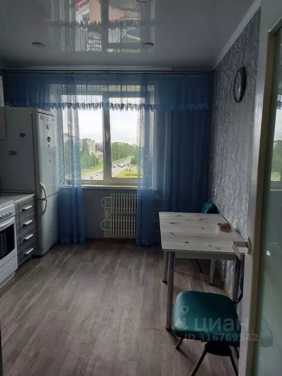 4-к кв. Белгородская область, Старый Оскол Конева мкр, 13 (82.0 м) - Фото 1
