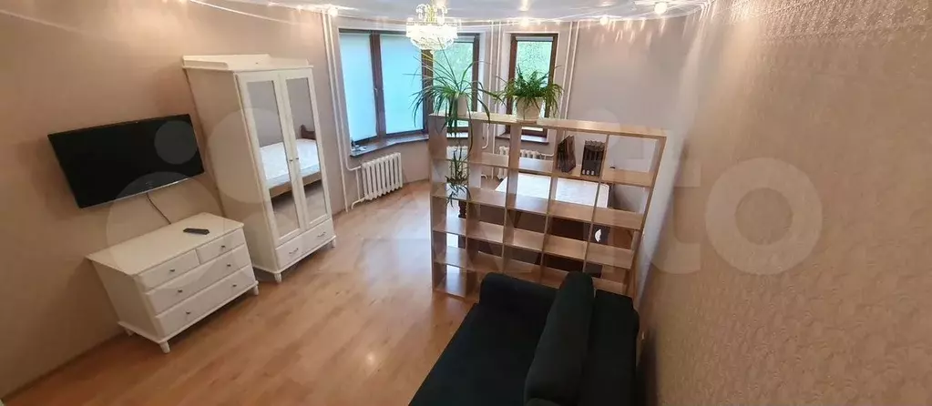 1-к. квартира, 50 м, 4/8 эт. - Фото 1