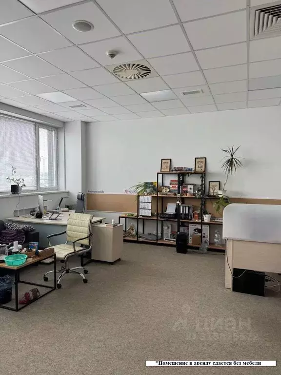 Помещение свободного назначения в Татарстан, Набережные Челны ул. ... - Фото 1