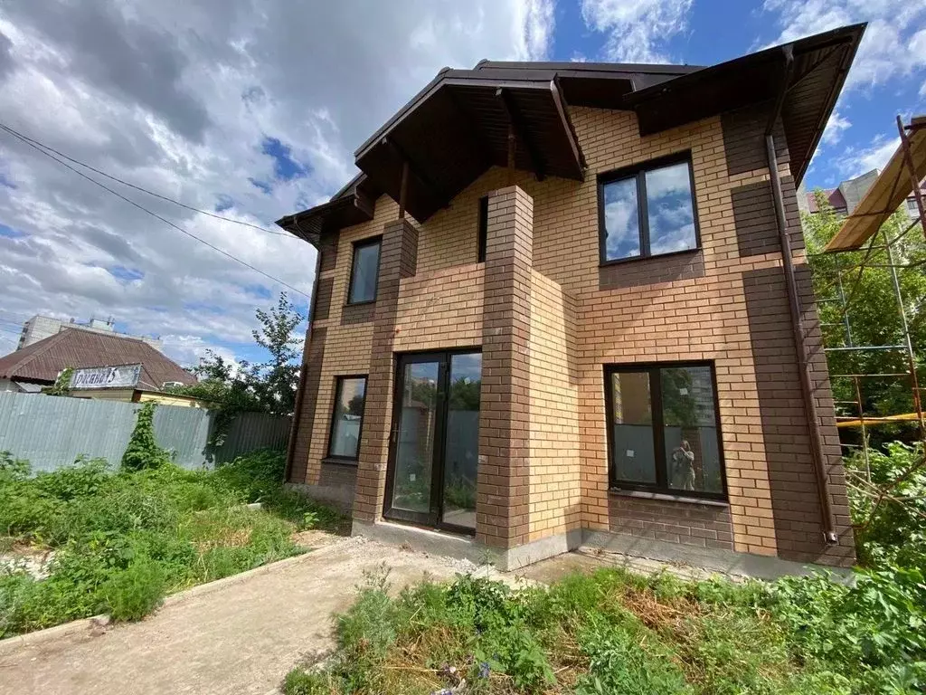 Дом в Оренбургская область, Оренбург ул. Красина, 91 (150 м) - Фото 1