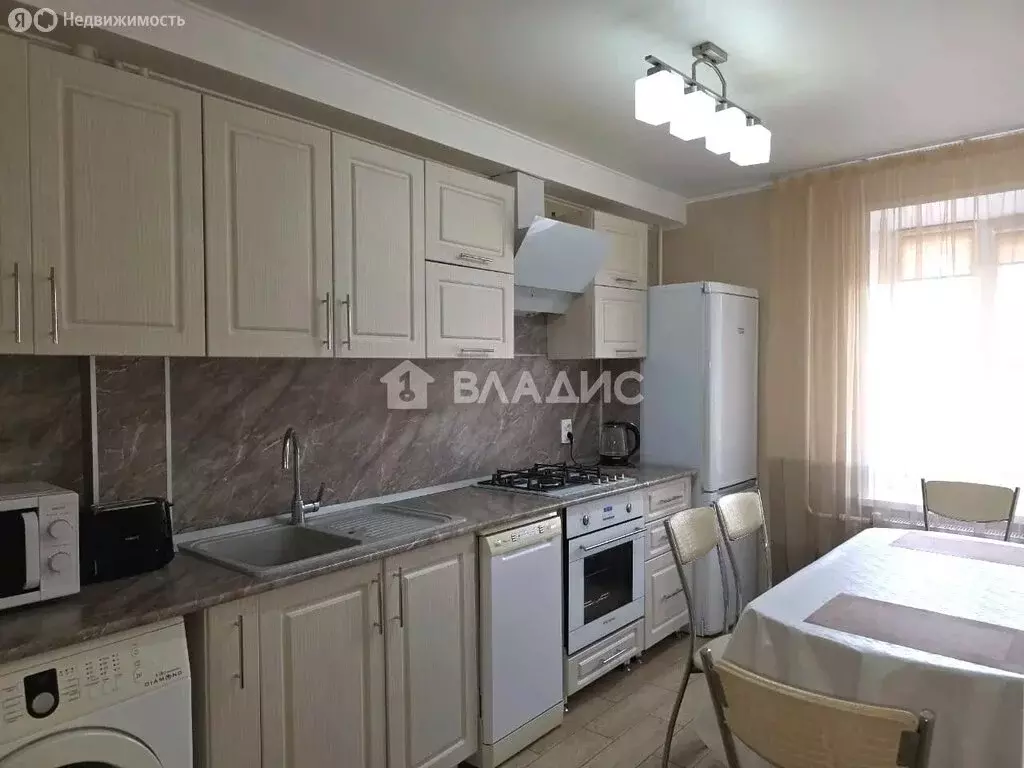 3-комнатная квартира: Ейск, Коммунистическая улица, 20/8 (63.3 м) - Фото 1