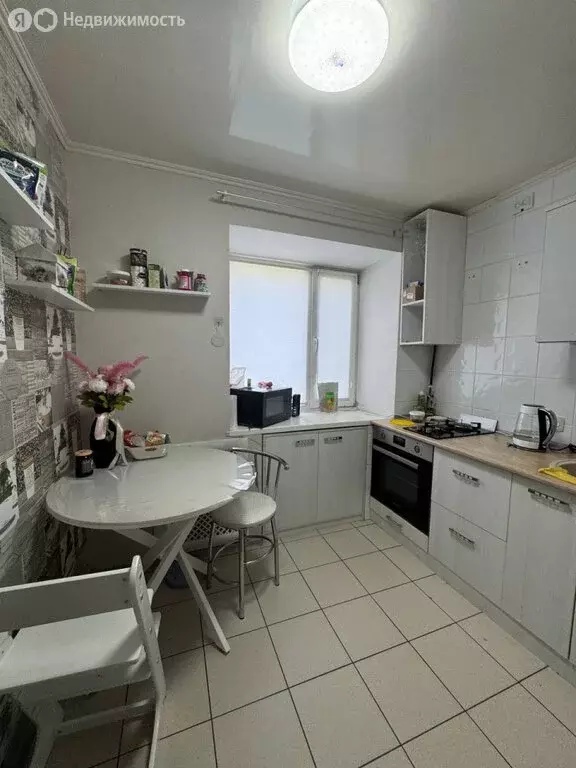 2-комнатная квартира: Новотроицк, улица Пушкина, 48 (43.4 м) - Фото 0