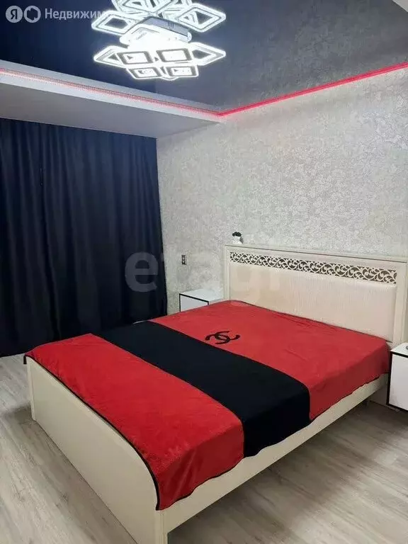 2-комнатная квартира: Курган, улица Радионова, 18 (49 м) - Фото 1