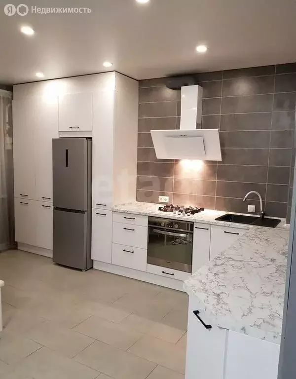 3-комнатная квартира: Нефтекамск, улица Декабристов, 9Б (60 м) - Фото 2