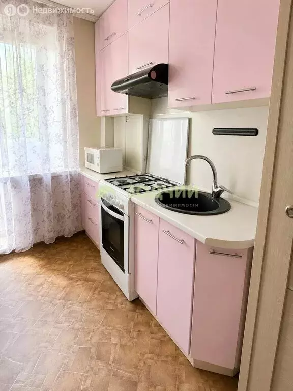 3-комнатная квартира: Новочебоксарск, улица 10-й Пятилетки, 39 (58.7 ... - Фото 1
