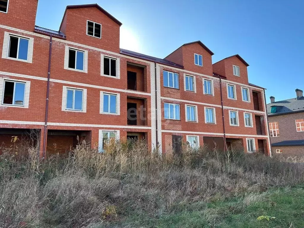 Таунхаус в Ингушетия, Магас ул. Анатолия Приставкина (347 м) - Фото 1