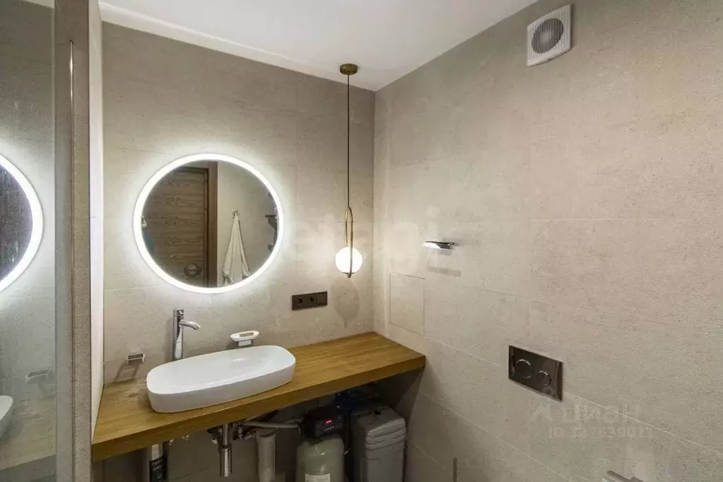 3-к кв. Тюменская область, Тюмень ул. 50 лет Октября, 57Б (87.0 м) - Фото 1