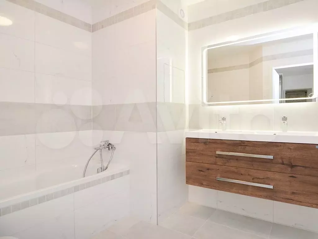 Квартира-студия, 28,5 м, 3/3 эт. - Фото 1