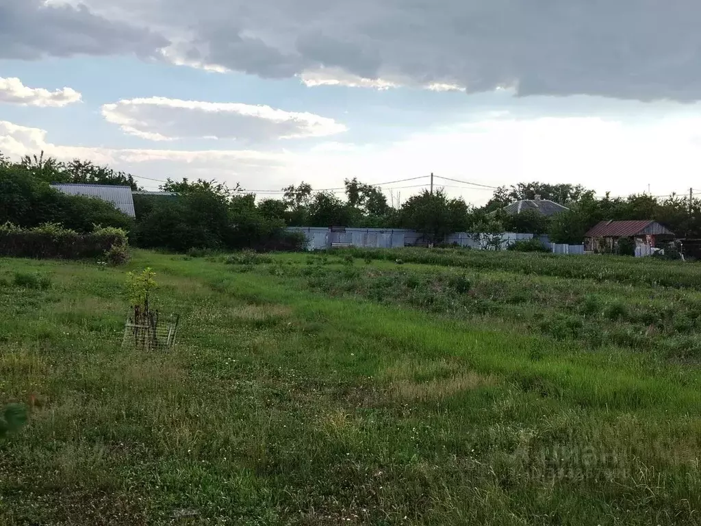 Участок в Белгородская область, Старооскольский городской округ, с. ... - Фото 1