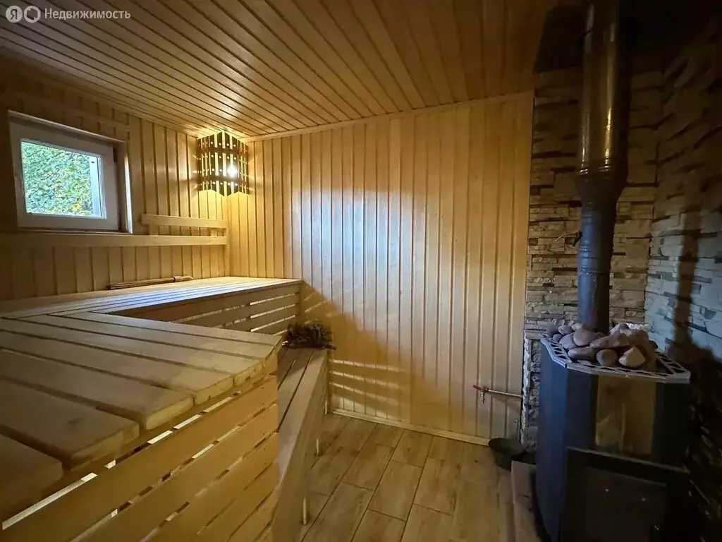 Дом в село Верхний Услон, Весенняя улица, 33 (257 м) - Фото 1
