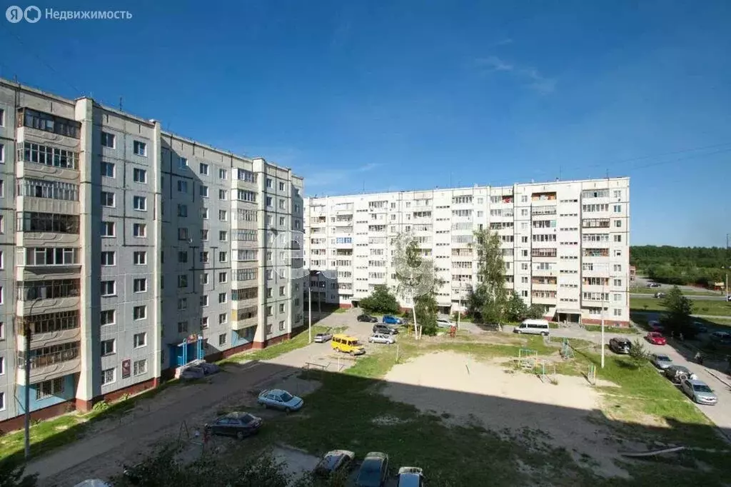 3-комнатная квартира: Тобольск, 9-й микрорайон, 27 (67 м) - Фото 1