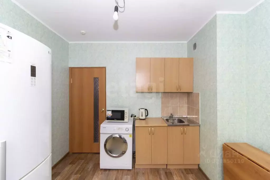 2-к кв. Тюменская область, Тюмень ул. Арктическая, 7 (50.0 м) - Фото 2