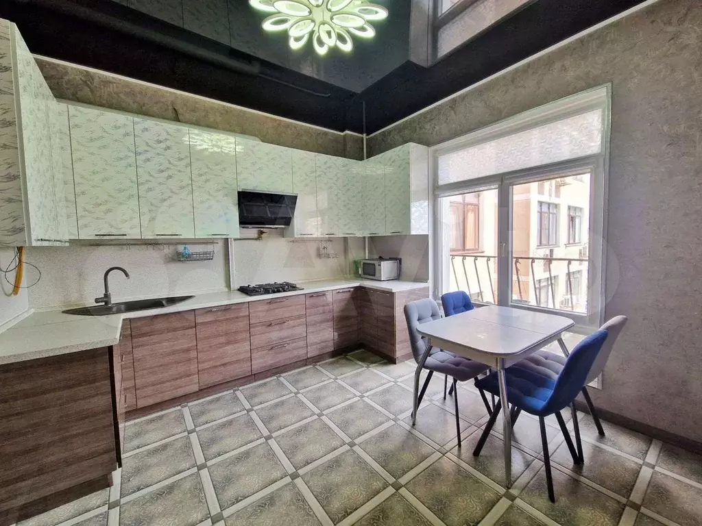 3-к. квартира, 110 м, 8/9 эт. - Фото 0