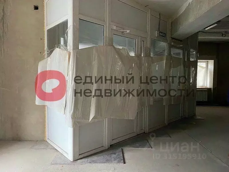 Помещение свободного назначения в Тюменская область, Тюмень ул. ... - Фото 1