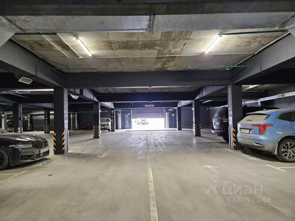 Гараж в Иркутская область, Иркутск ул. Юрия Левитанского, 16 (20 м) - Фото 1