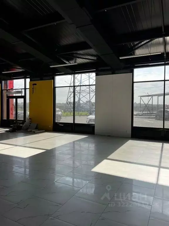 Торговая площадь в Санкт-Петербург пос. Парголово, ул. Михаила Дудина, ... - Фото 1