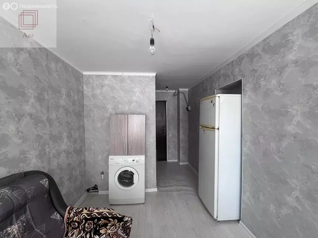 Квартира-студия: Барнаул, улица Эмилии Алексеевой, 70 (11.5 м) - Фото 2