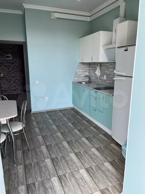 1-к. квартира, 42 м, 4/10 эт. - Фото 1