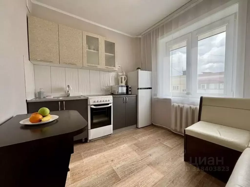 1-к кв. Сахалинская область, Южно-Сахалинск ул. Есенина, 7 (40.0 м) - Фото 1