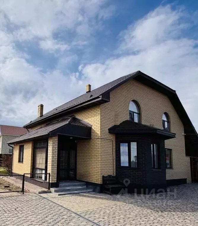 Дом в Пермский край, Соликамск ул. Гоголя, 4 (258 м) - Фото 1