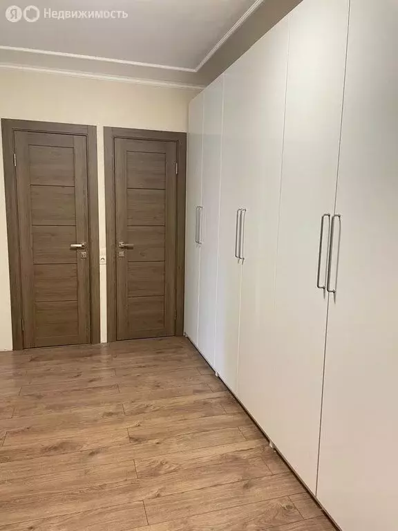 3-комнатная квартира: Санкт-Петербург, Народная улица, 11к2 (79.5 м) - Фото 0