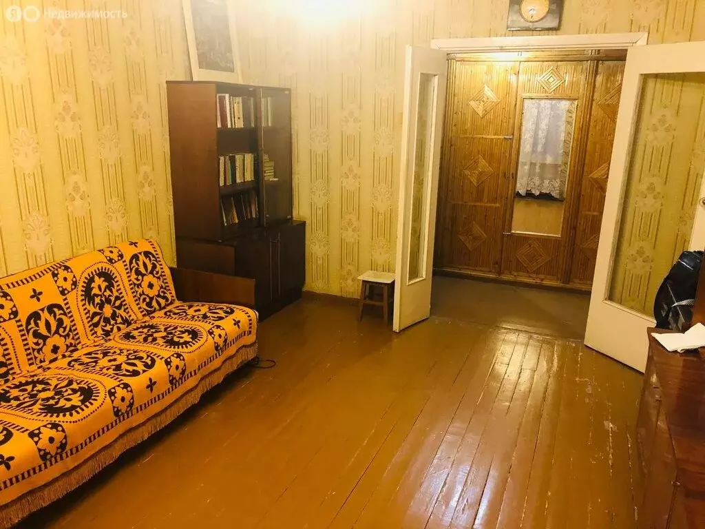 2-комнатная квартира: посёлок городского типа Молочный, улица ... - Фото 1