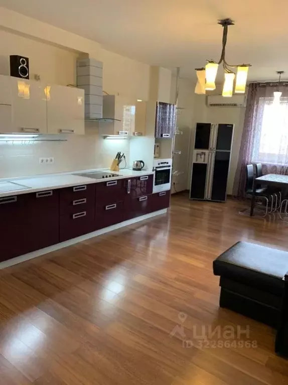 3-к кв. Волгоградская область, Волгоград Новороссийская ул., 5 (95.0 ... - Фото 1