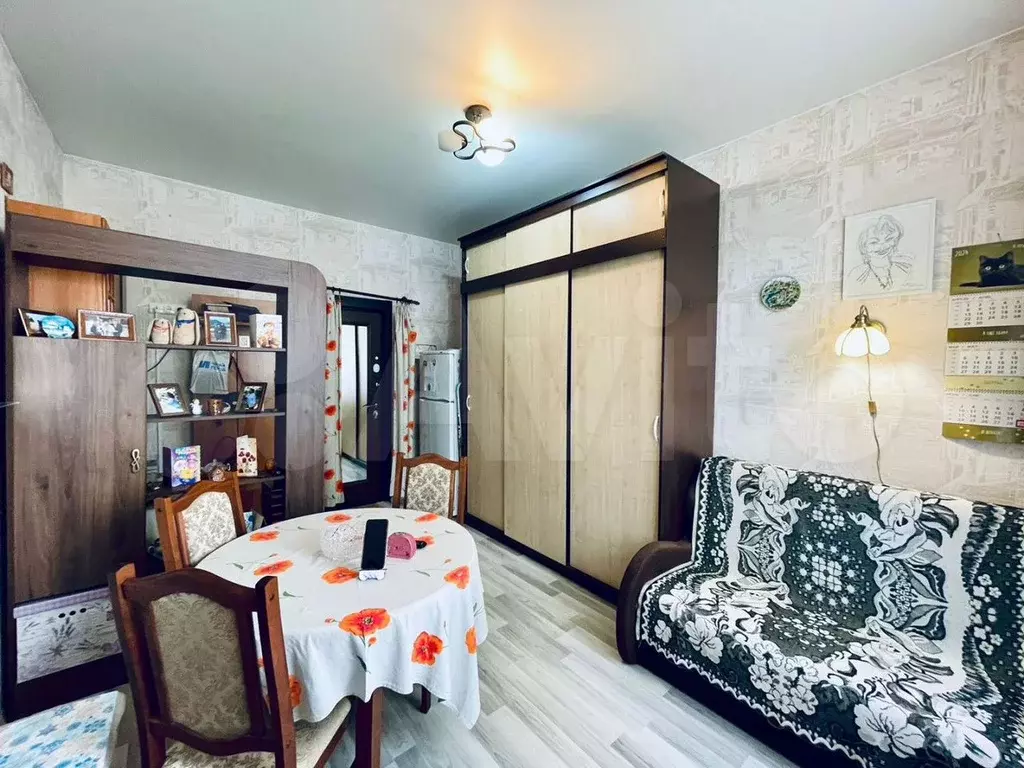 Комната 15,1 м в 4-к., 1/5 эт. - Фото 0