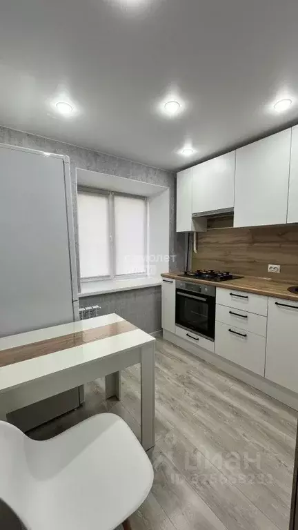 1-к кв. Омская область, Омск просп. Мира, 34А (29.7 м) - Фото 1