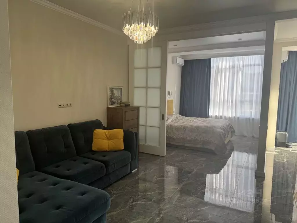 1-к кв. Краснодарский край, Геленджик Крымская ул., 22к23 (50.0 м) - Фото 1