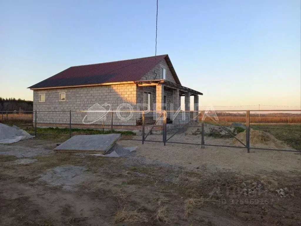 Дом в Тюменская область, Тюменский муниципальный округ, с. Салаирка  ... - Фото 1