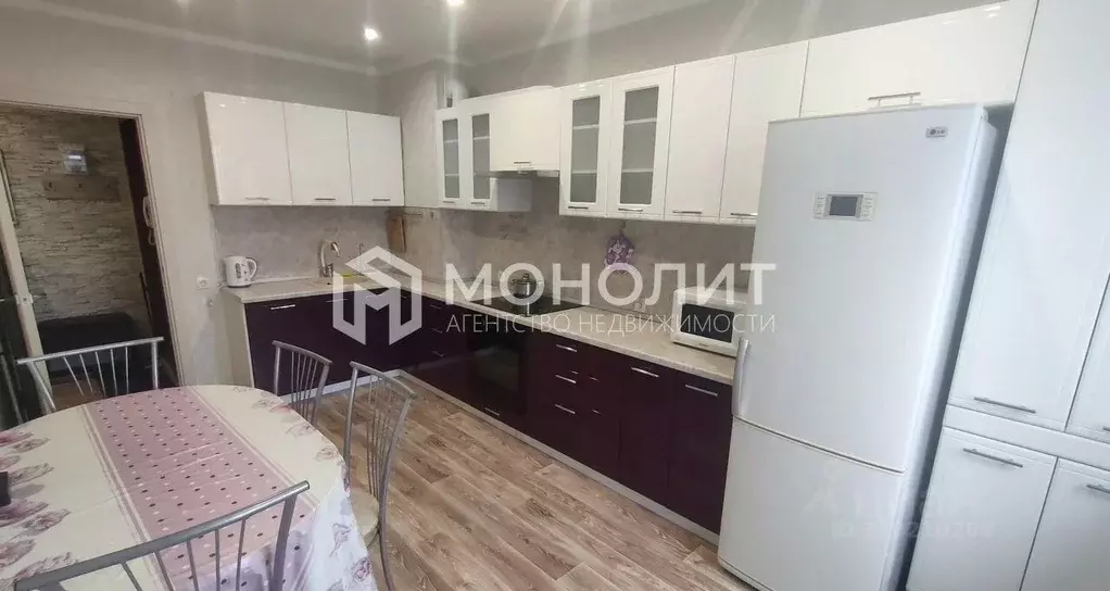 3-к кв. Белгородская область, Старый Оскол Северный мкр, 34 (65.0 м) - Фото 2