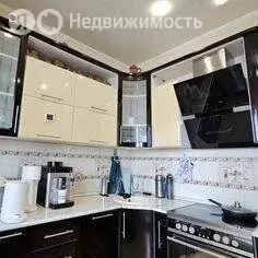 4-комнатная квартира: Нерюнгри, улица Аммосова, 2 (99.5 м) - Фото 1