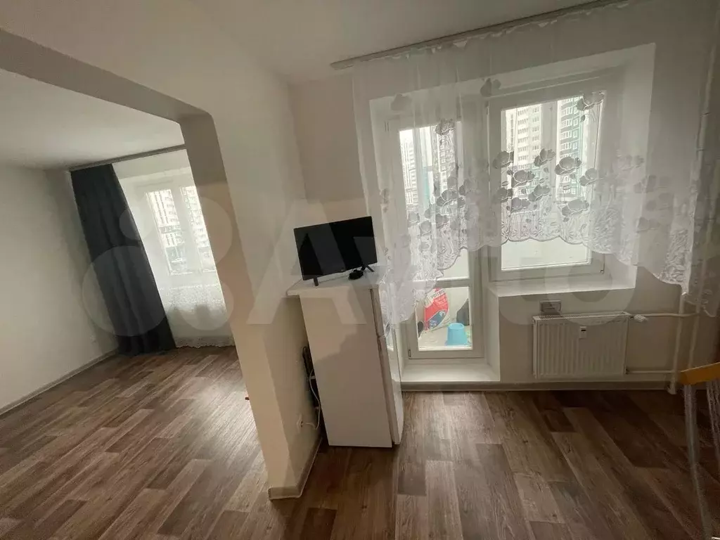 1-к. квартира, 40 м, 4/14 эт. - Фото 0