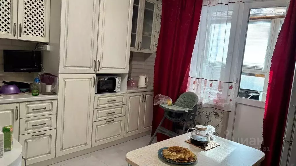 1-к кв. Чувашия, Чебоксары просп. Тракторостроителей, 72 (42.8 м) - Фото 1