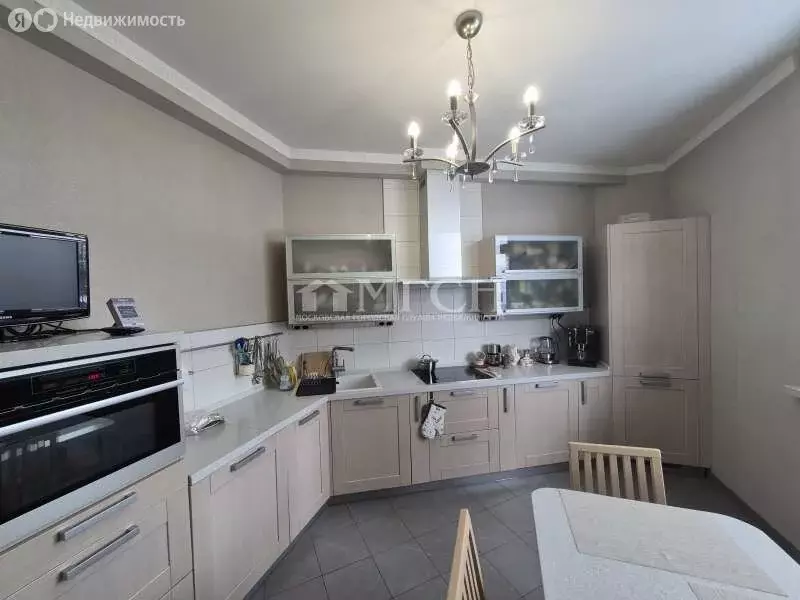 3-комнатная квартира: Москва, Новомарьинская улица, 1/163 (107 м) - Фото 1