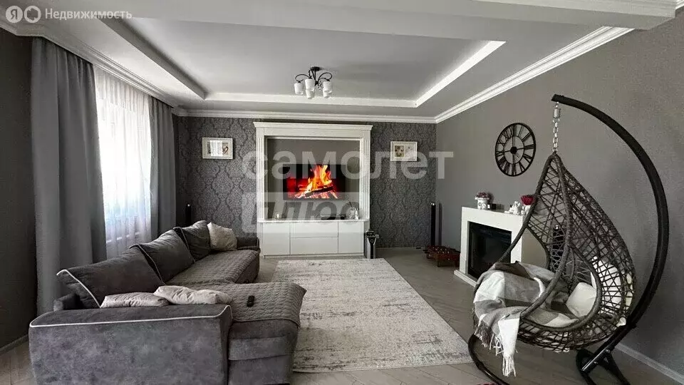 Дом в посёлок Магистральный, Северная улица, 8 (240 м) - Фото 1