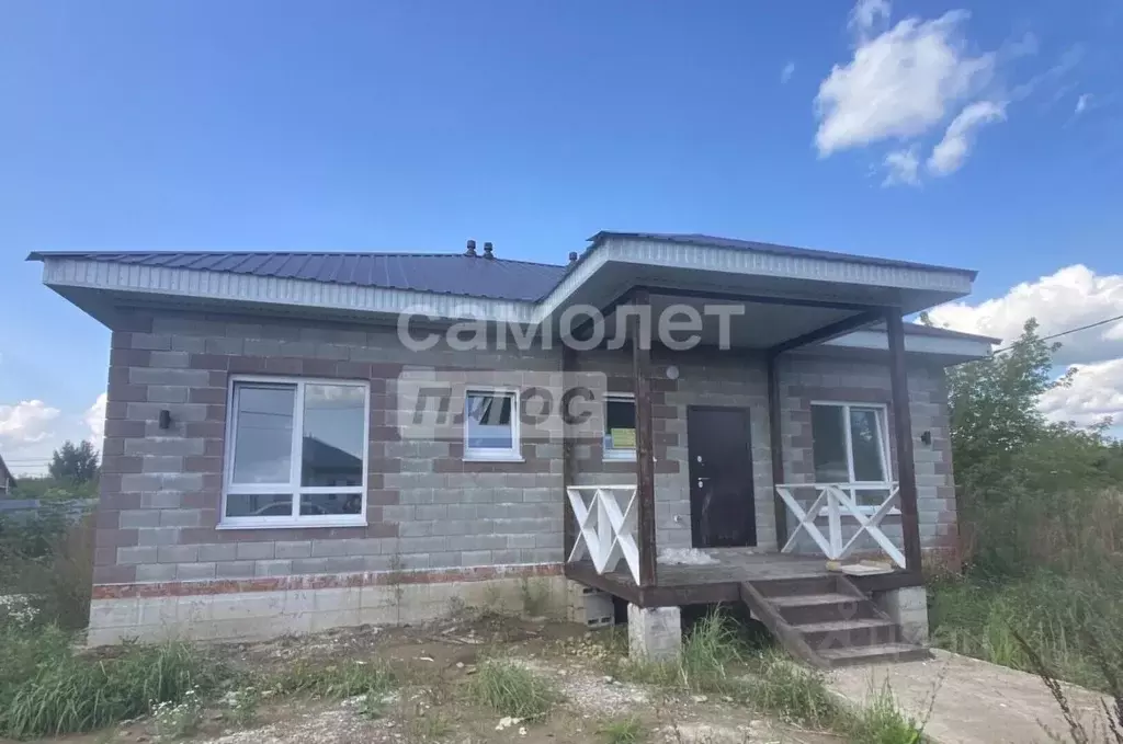 Дом в Башкортостан, Иглинский сельсовет, с. Иглино ул. Ленина (125 м) - Фото 1