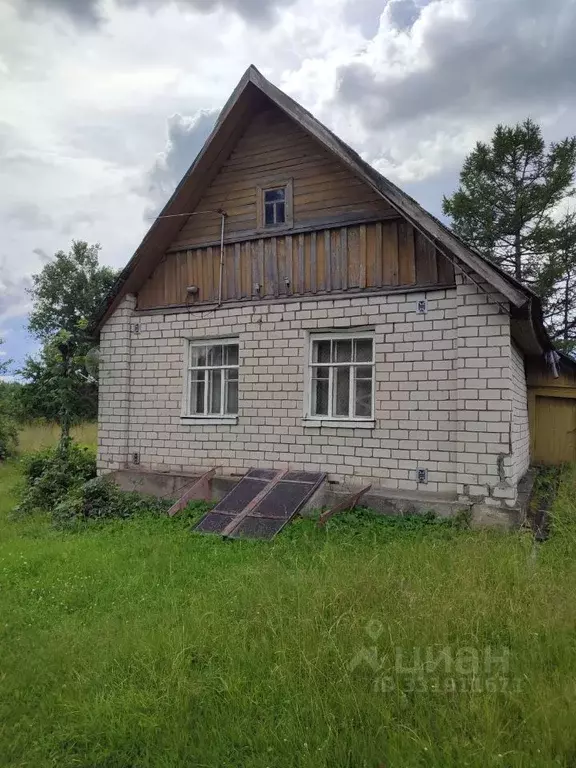 Дом в Псковская область, Печорский муниципальный округ, д. Большая ... - Фото 1