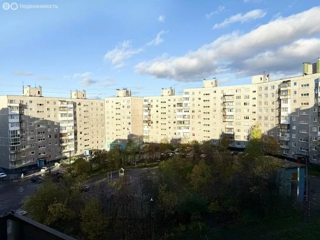 3-комнатная квартира: Мурманск, улица Героев Рыбачьего, 71 (70 м) - Фото 1