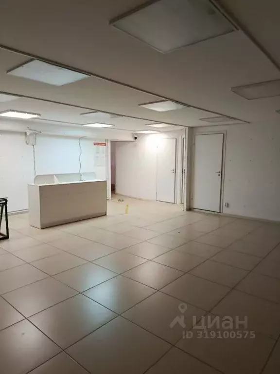 Торговая площадь в Волгоградская область, Волгоград ул. Менжинского, 2 ... - Фото 0