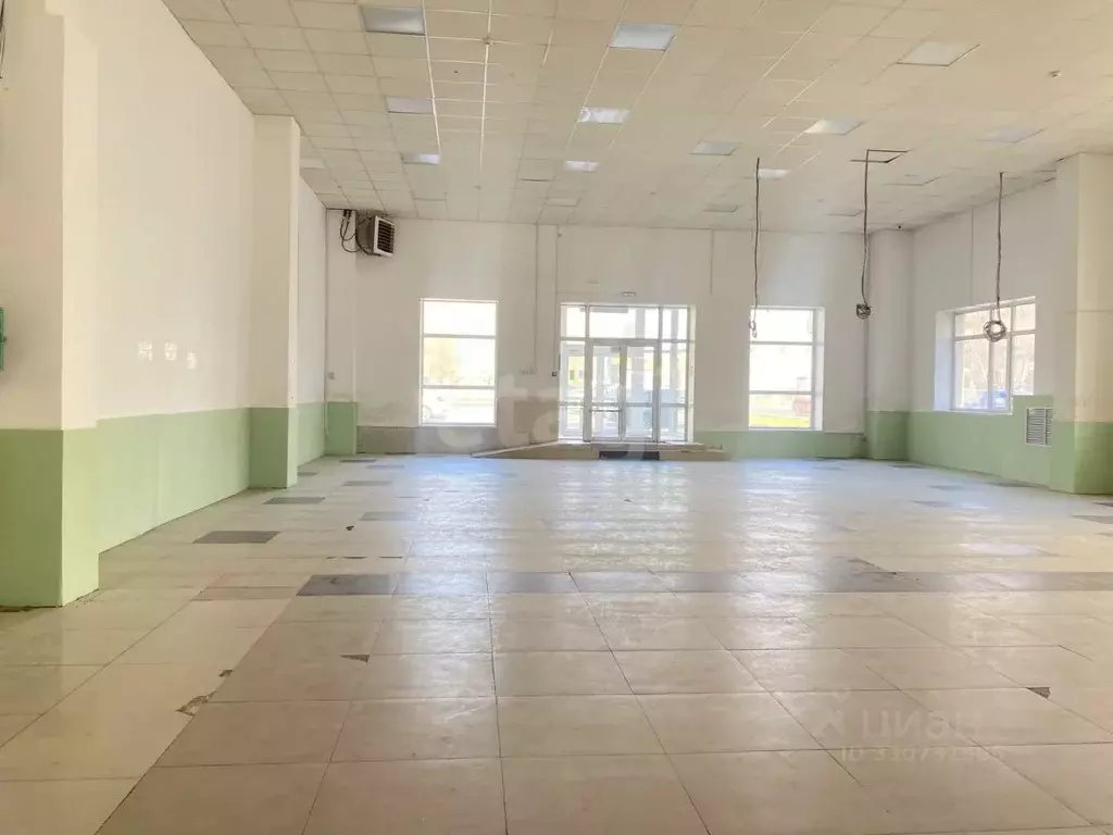 Помещение свободного назначения в Саратовская область, Энгельс просп. ... - Фото 2