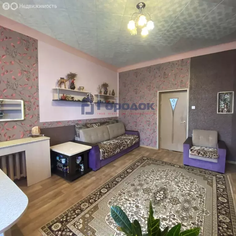 3-комнатная квартира: Каменск-Уральский, Каменская улица, 9 (80 м) - Фото 1
