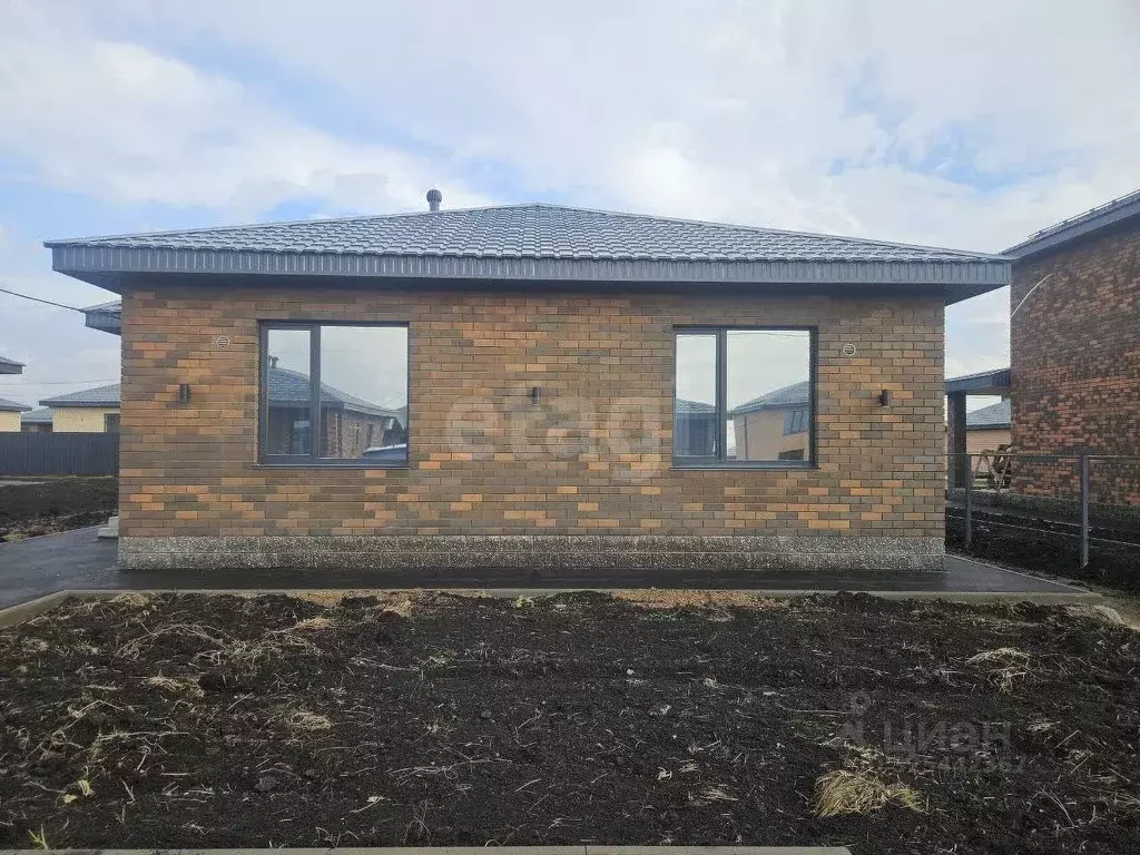 Дом в Башкортостан, Уфимский район, Русско-Юрмашский сельсовет, с. ... - Фото 2