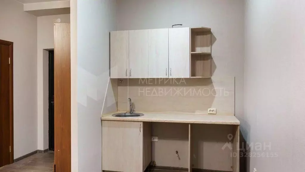 2-к кв. Тюменская область, Тюмень ул. Раушана Абдуллина, 1 (83.8 м) - Фото 1