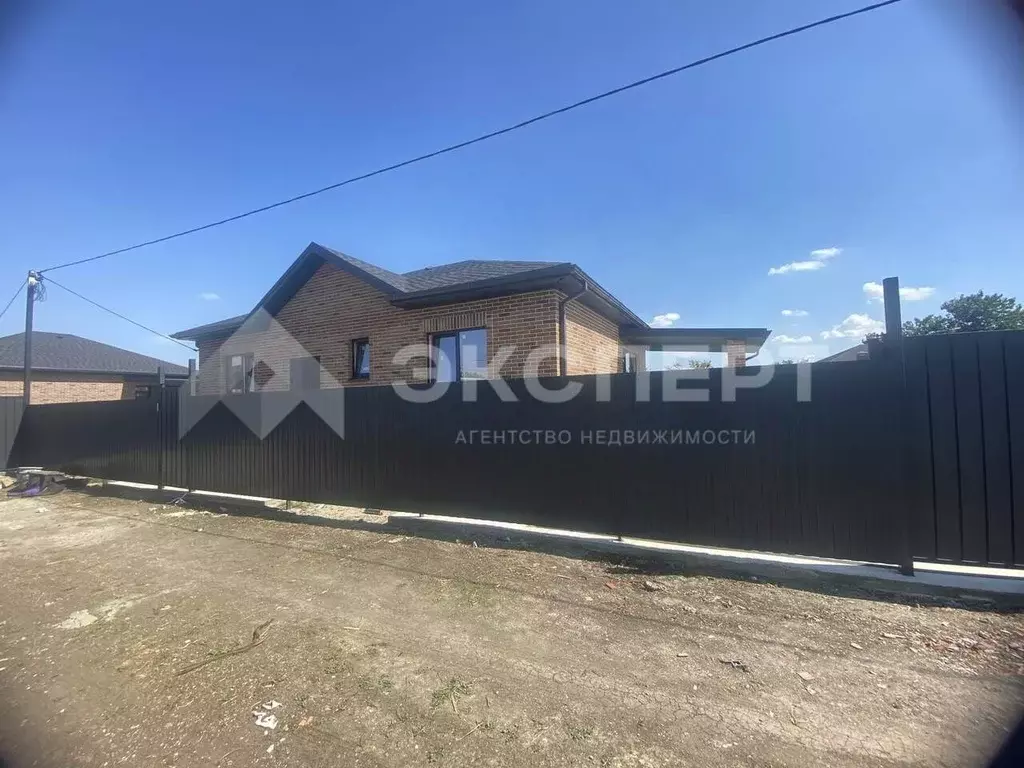 Дом в Краснодарский край, Динской район, Новотитаровская ст-ца ул. ... - Фото 2