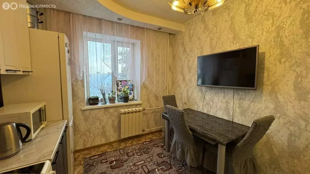 3-комнатная квартира: Нерюнгри, проспект Геологов, 49 (63.5 м) - Фото 1