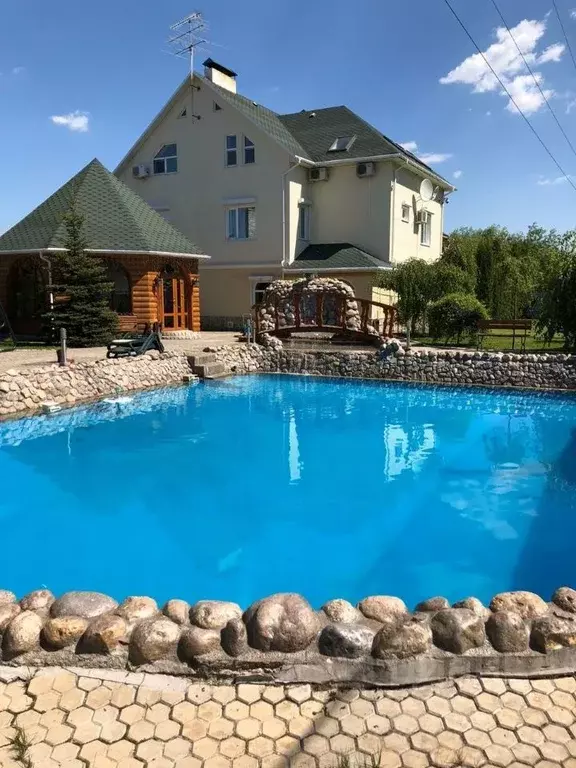 Дом в Московская область, Подольск пл. Октябрьская (400 м) - Фото 1
