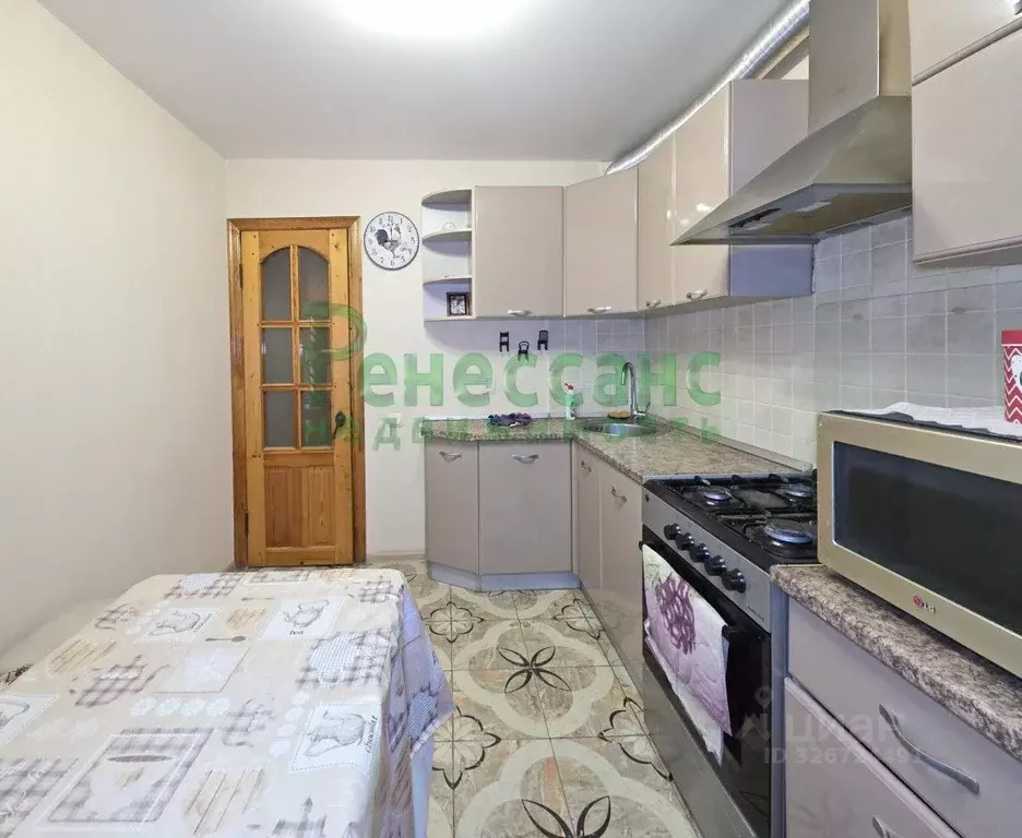 3-к кв. Брянская область, Брянск Белорусская ул., 50 (65.0 м) - Фото 2