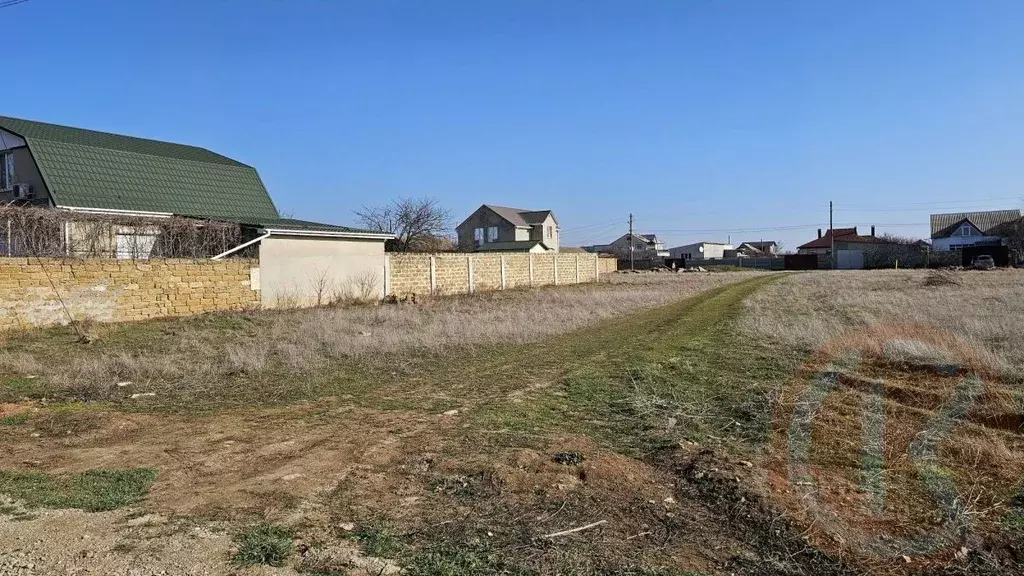Участок в Крым, Сакский район, с. Молочное ул. Южная, 14 (8.0 сот.) - Фото 0